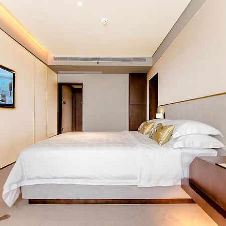 Weihaiwei Hotel エクステリア 写真