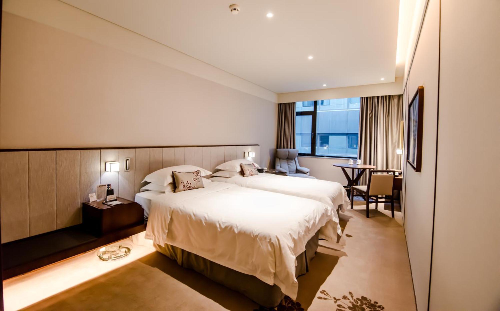 Weihaiwei Hotel エクステリア 写真