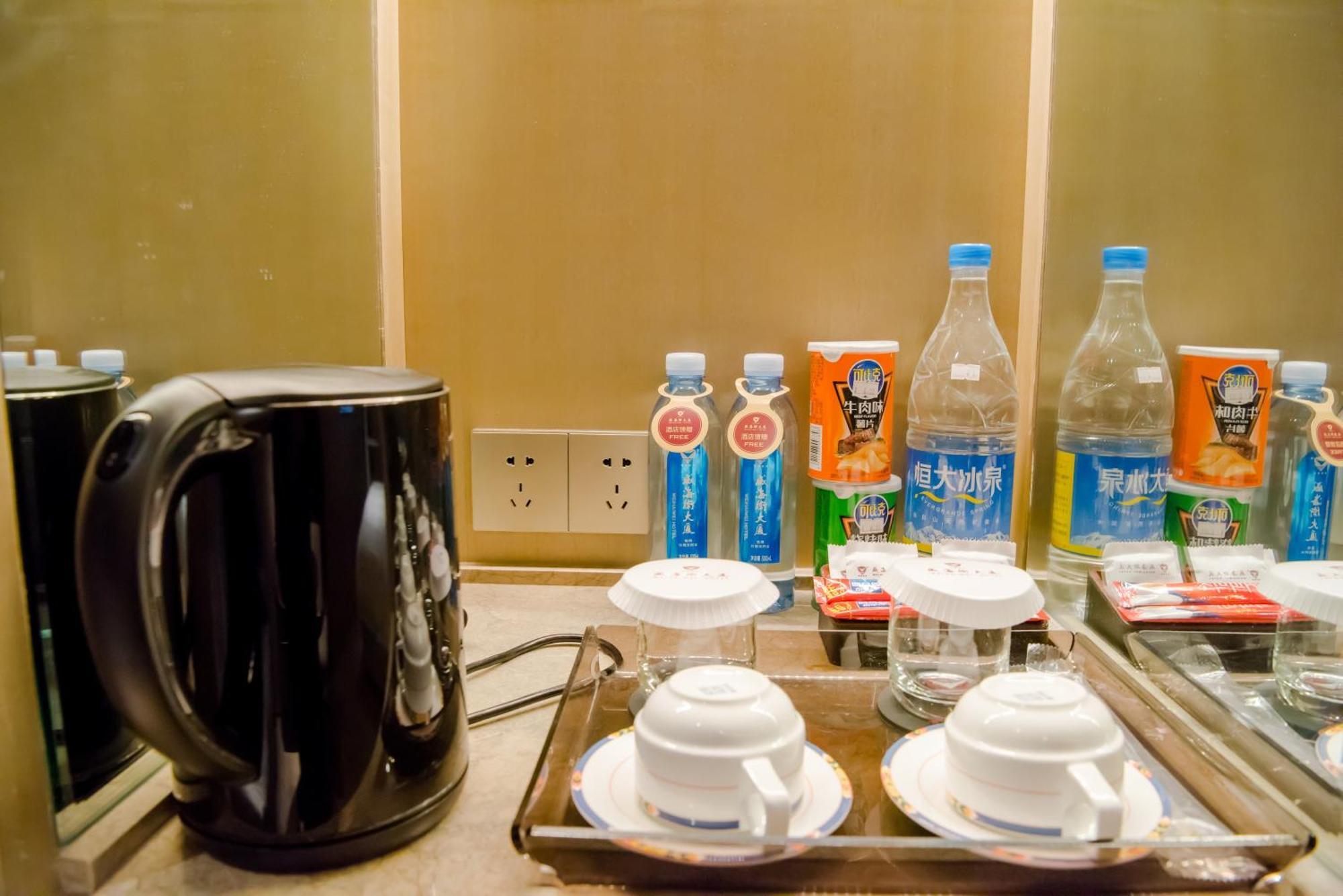Weihaiwei Hotel エクステリア 写真